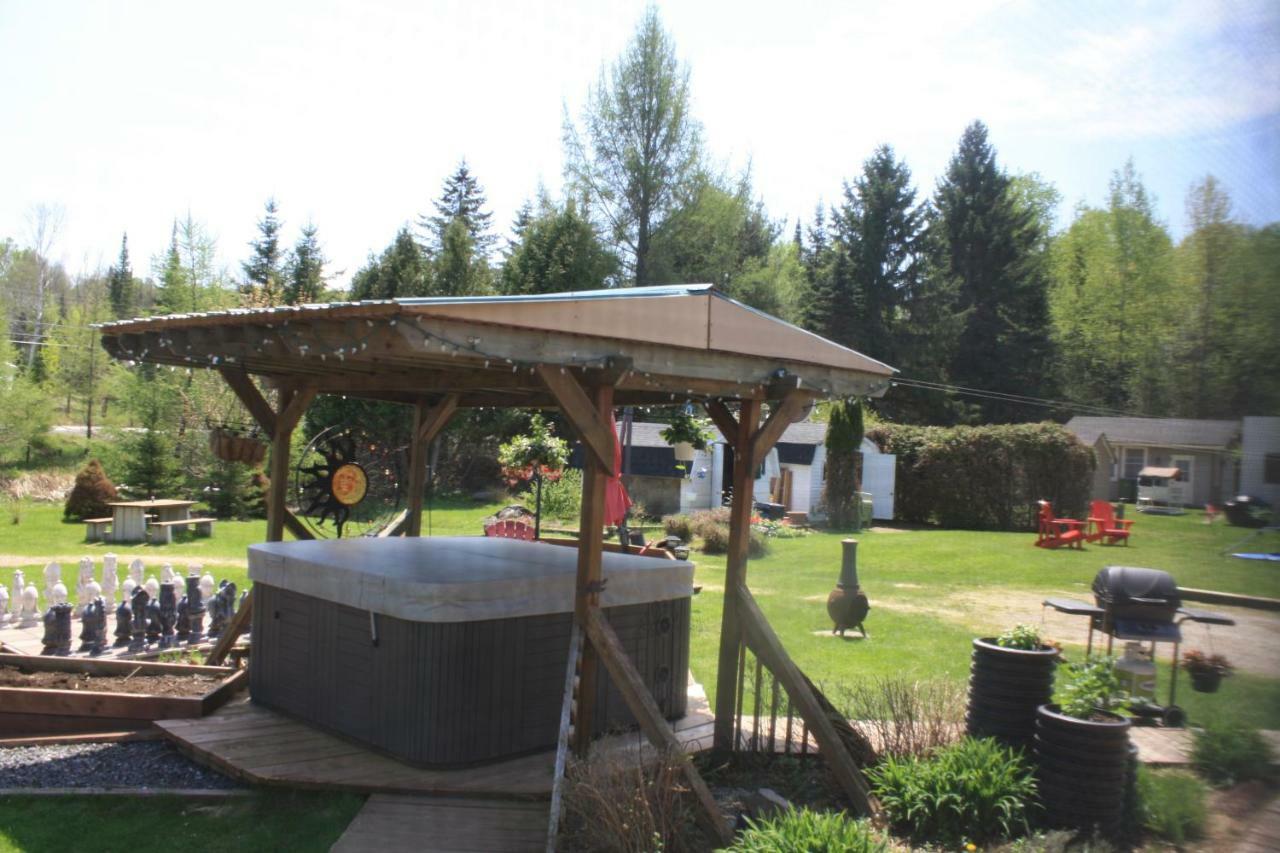 Auberge Chez Ignace Nominingue Bagian luar foto